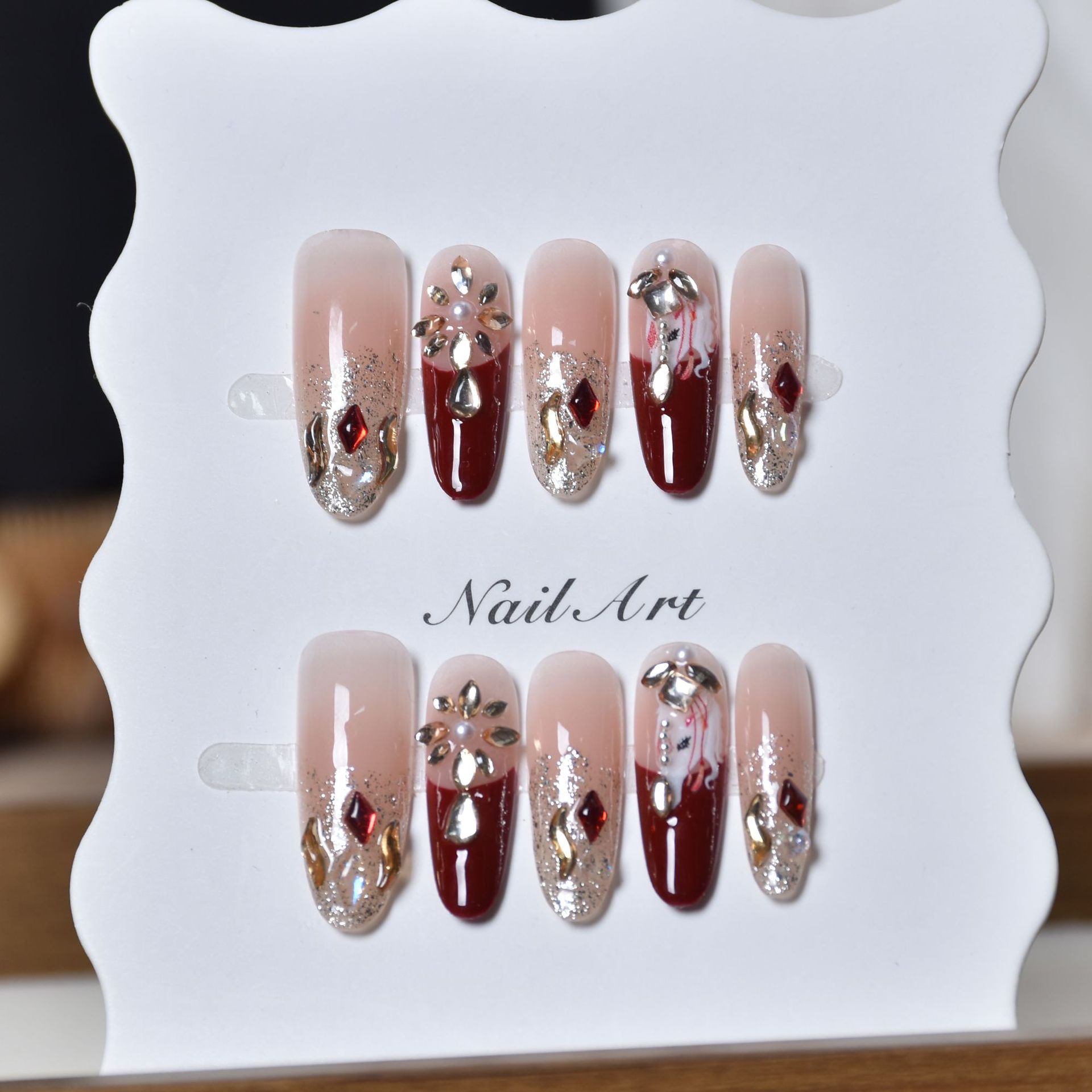 2026 Año Nuevo manicure nuevo año del caballo usar piezas de uñas productos terminados parches de uñas hechos a mano parches de uñas falsas