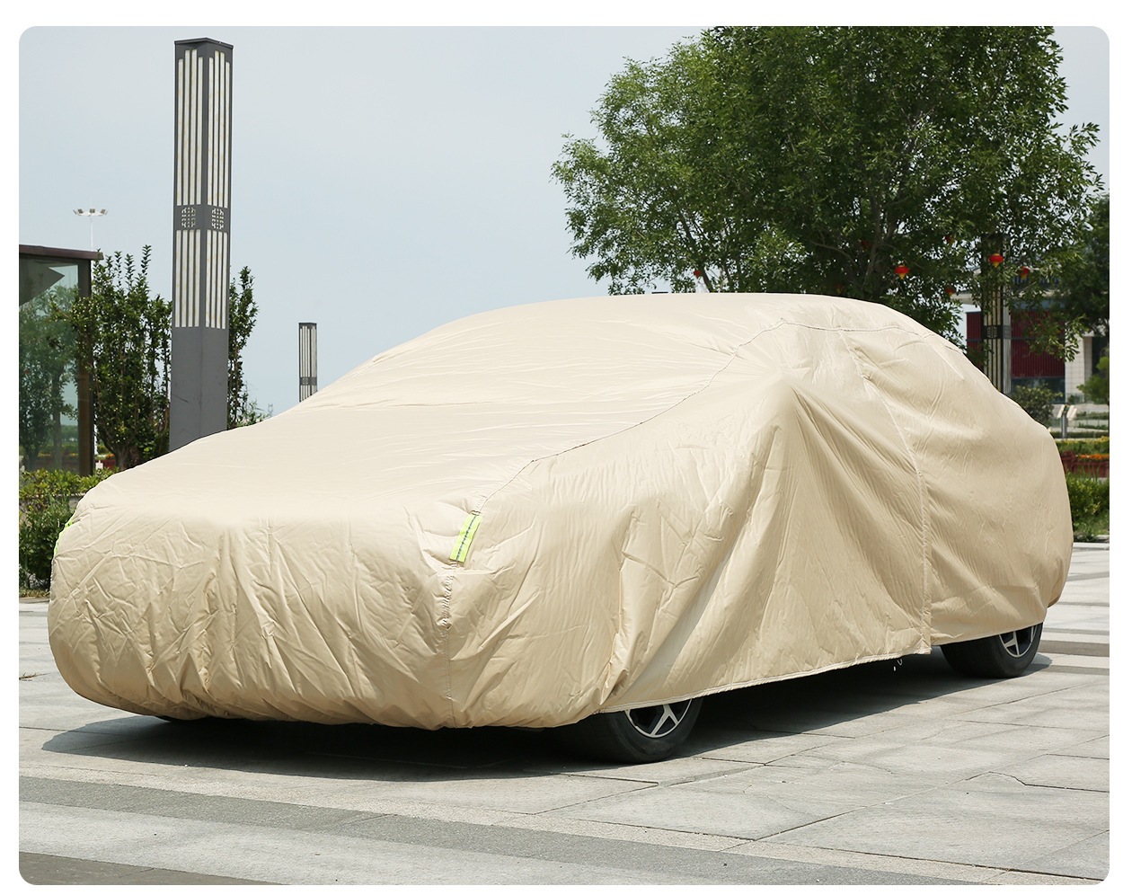 Full car cover, thickened and padded with cotton, insulated sunshade, 210D Oxford cloth car cover, full car protection from sun and rain