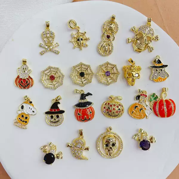 New European and American cross-border Halloween pendant, copper plated with real gold, color-retaining, light luxury, fashionable, exquisite, versatile accessory