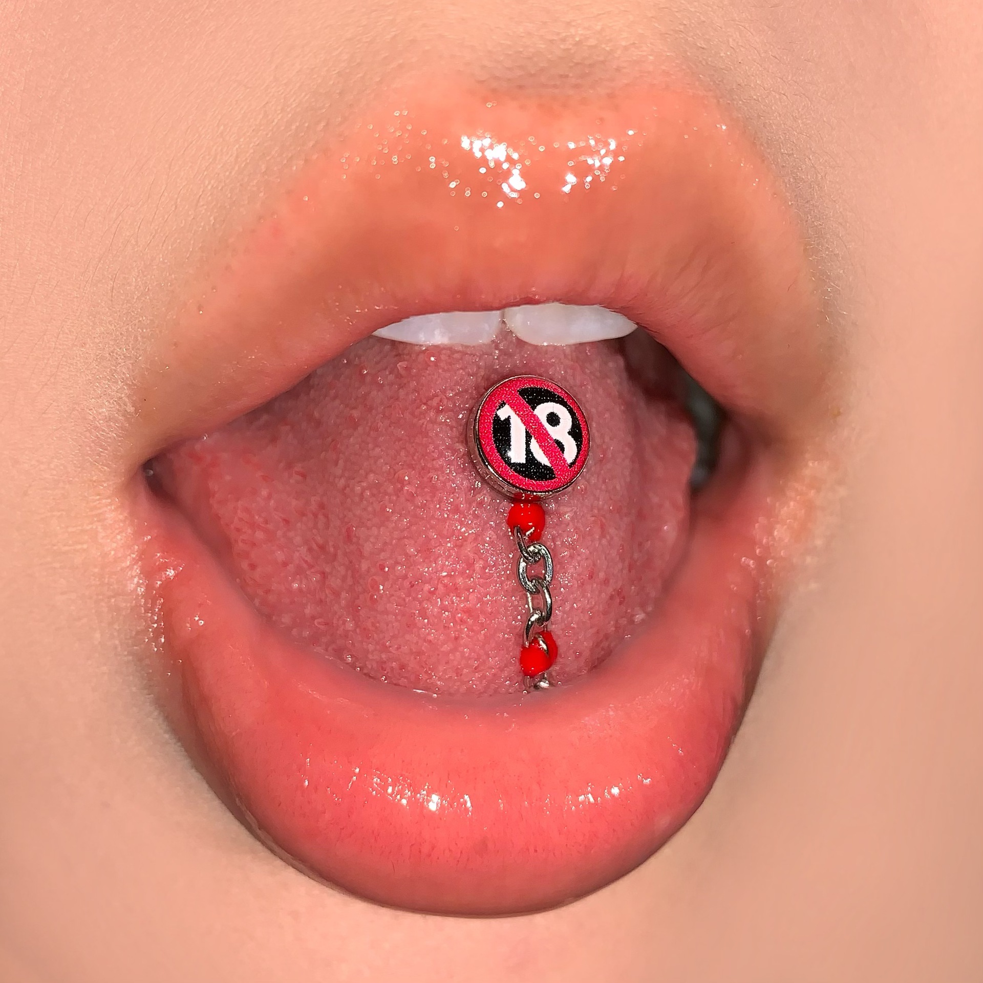 Pointed labret stud close-up product detail