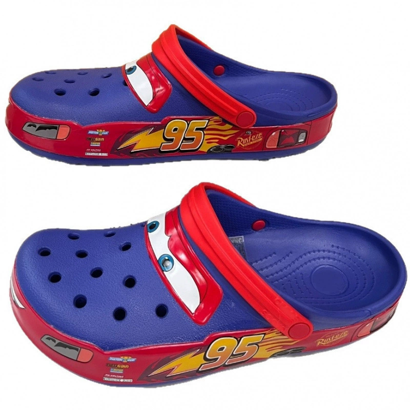 2025 Готовы к стоку McQueen 95 Car Crocs Garden Shoes Модные и универсальные открытые дышащие повседневные сандалии