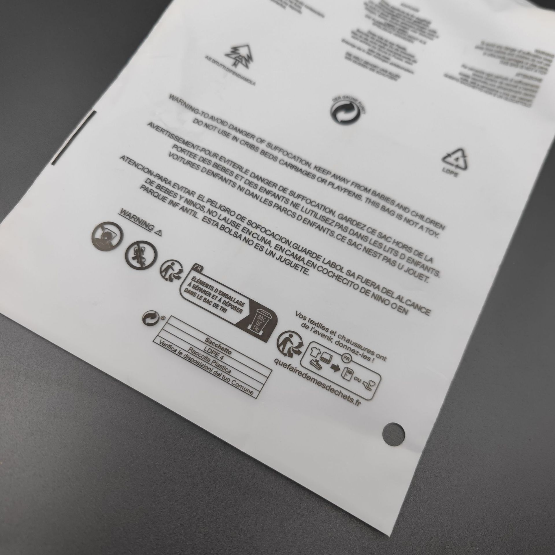 Ropa bolsa de embalaje bolsa de Protección Ambiental estándar transparente advertencia cremallera bolsa TEMU transfronterizo auto sellado bolsa Amazon e-commerce