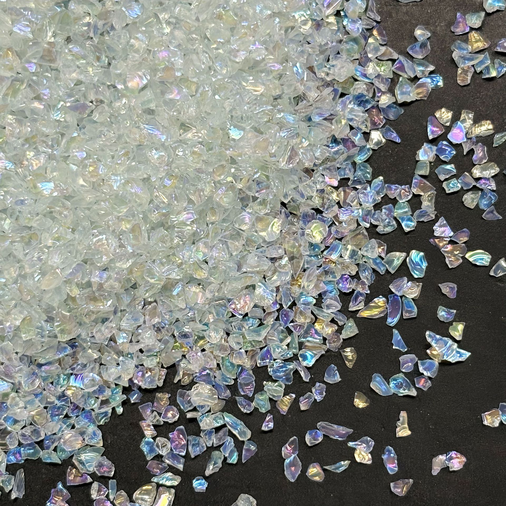 Glass gravel-white