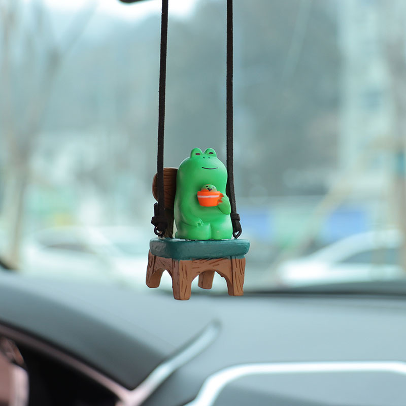 Cartoon frog sitting sofa cross-border car decoration interior pendant pendant car pendant decoration
