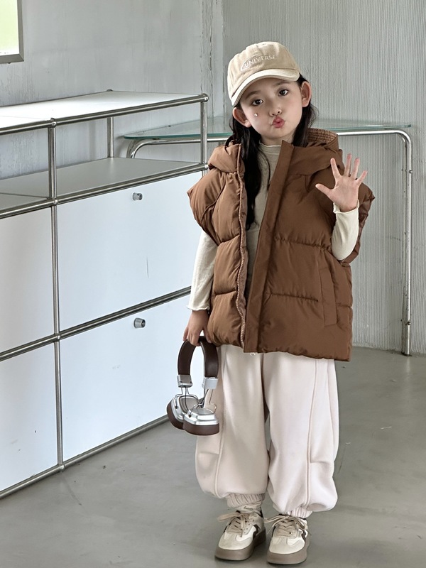 新款女童棉服马甲秋冬洋气中大童儿童连帽夹棉加厚背心外穿坎肩韩|undefined