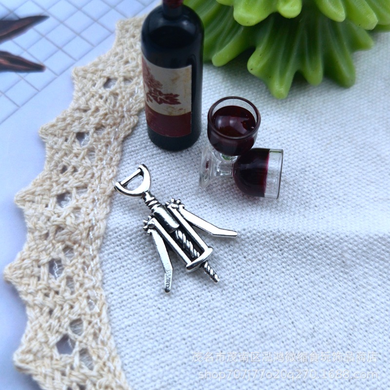 Pequeño paño bebé casa accesorios DIY mini miniatura comida y juego modelo simulación botella de vino abridor aleación artículos pequeños adornos