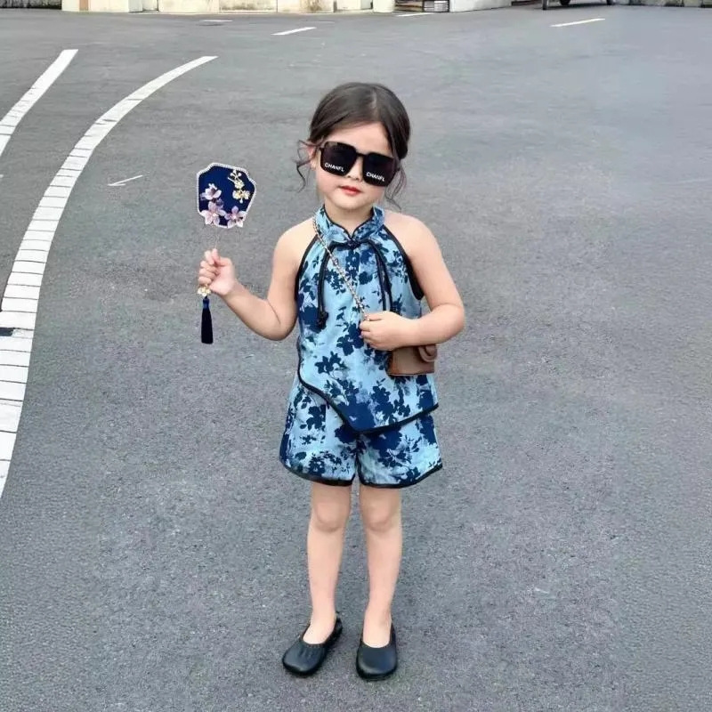 Traje de ropa para niños 2024 nuevo estilo estilo occidental niña sin mangas top floral pantalones cortos de moda cheongsam traje de dos piezas de verano
