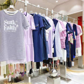 诗篇2025夏时尚女款实体店直播货源品牌撤柜女装批发桑蚕丝连衣裙