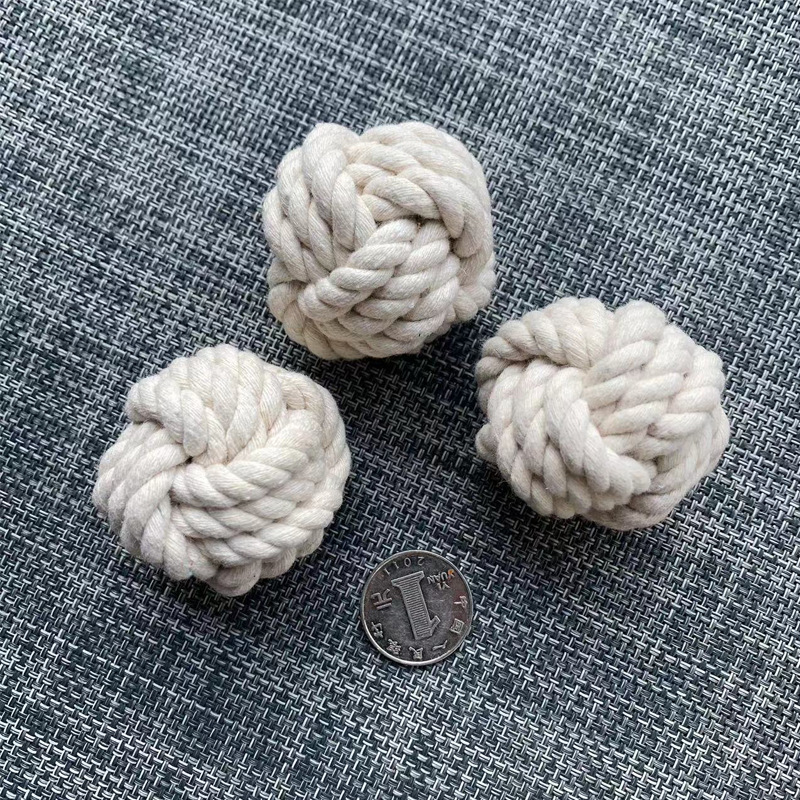 코튼 로프 공 고양이 장난감 짠 물린 착용 방지 장난감 공 완화 답답한 대화 형 긁는 고양이 애완 동물 용품 공장 도매