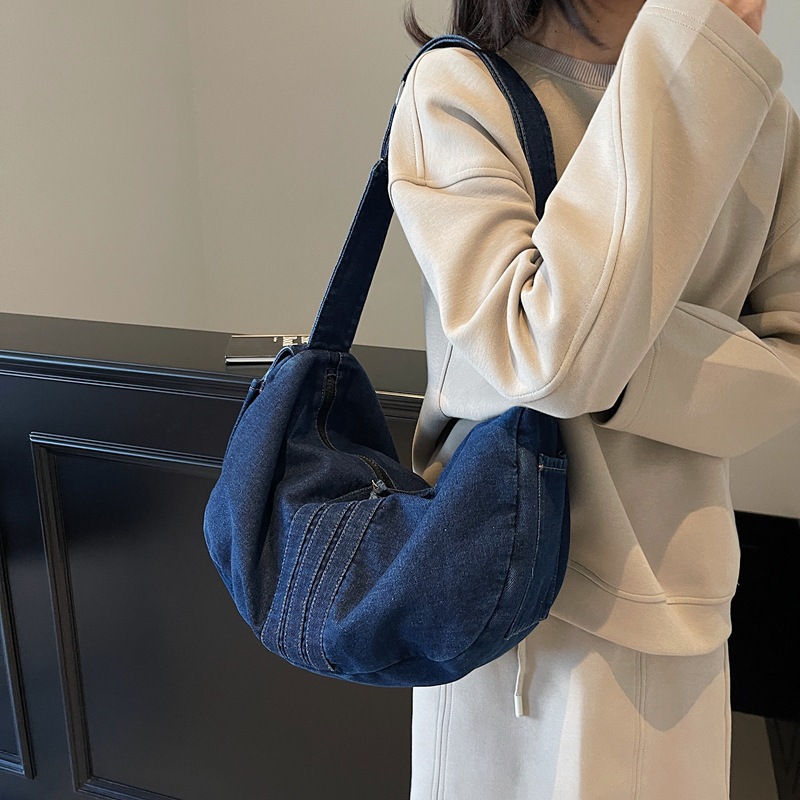 Nuevo estilo perezoso bolso de hombro de mezclilla para mujer moda otoño e invierno bolso de mensajero de gran capacidad casual de alta gama