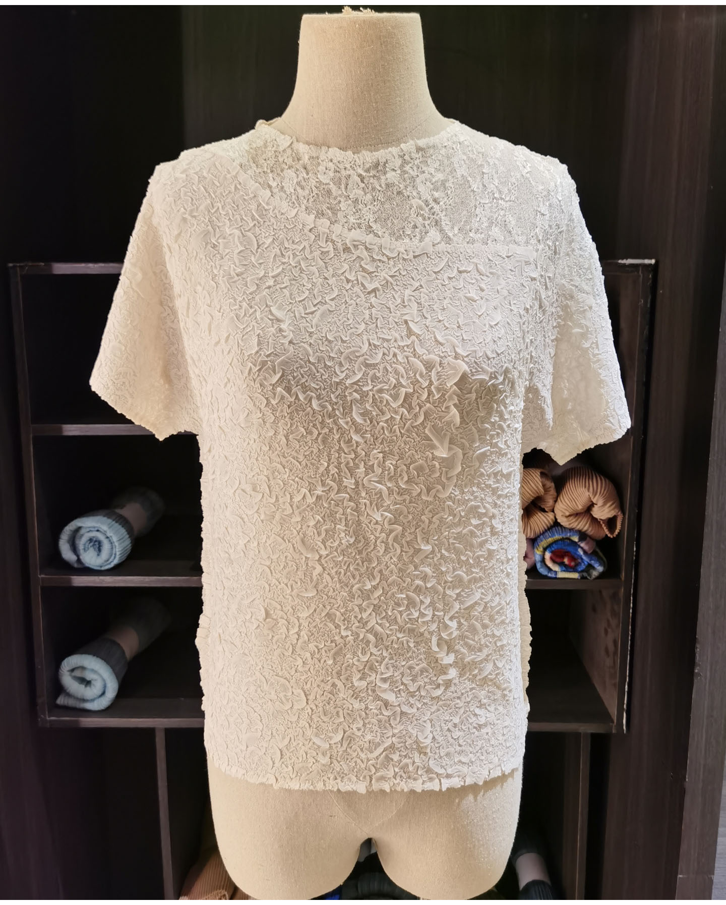 Áo thun nữ cổ tròn tay ngắn phối ren xếp ly rộng — màu đen, màu hồng, màu mơ chi tiết 18