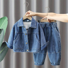 子供春服セット 2025 新しいクールでハンサムな男の子ファッショナブルなデニムジャケットベビー春と秋のストリートツーピースセット