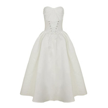 2026秋冬跨境外贸新款秋季女士素色无肩带婚纱优雅字裙