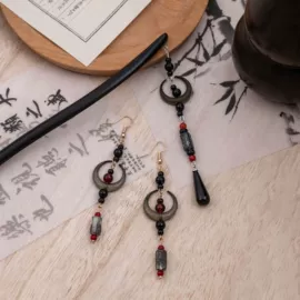 耳环;耳钉;项链