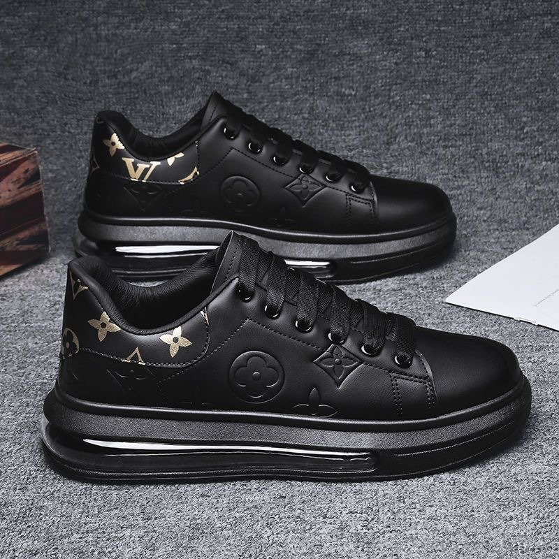 Zapatos blancos de pareja pequeña estampados 2025 nueva versión coreana de los zapatos casuales de los hombres bajos aumentan las zapatillas de deporte de todo fósforo hombres