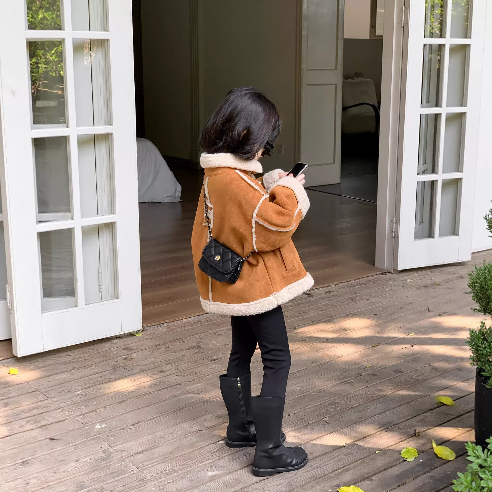 儿童韩版外套2025秋冬新款中小女童皮毛一体拉链加厚翻领外套