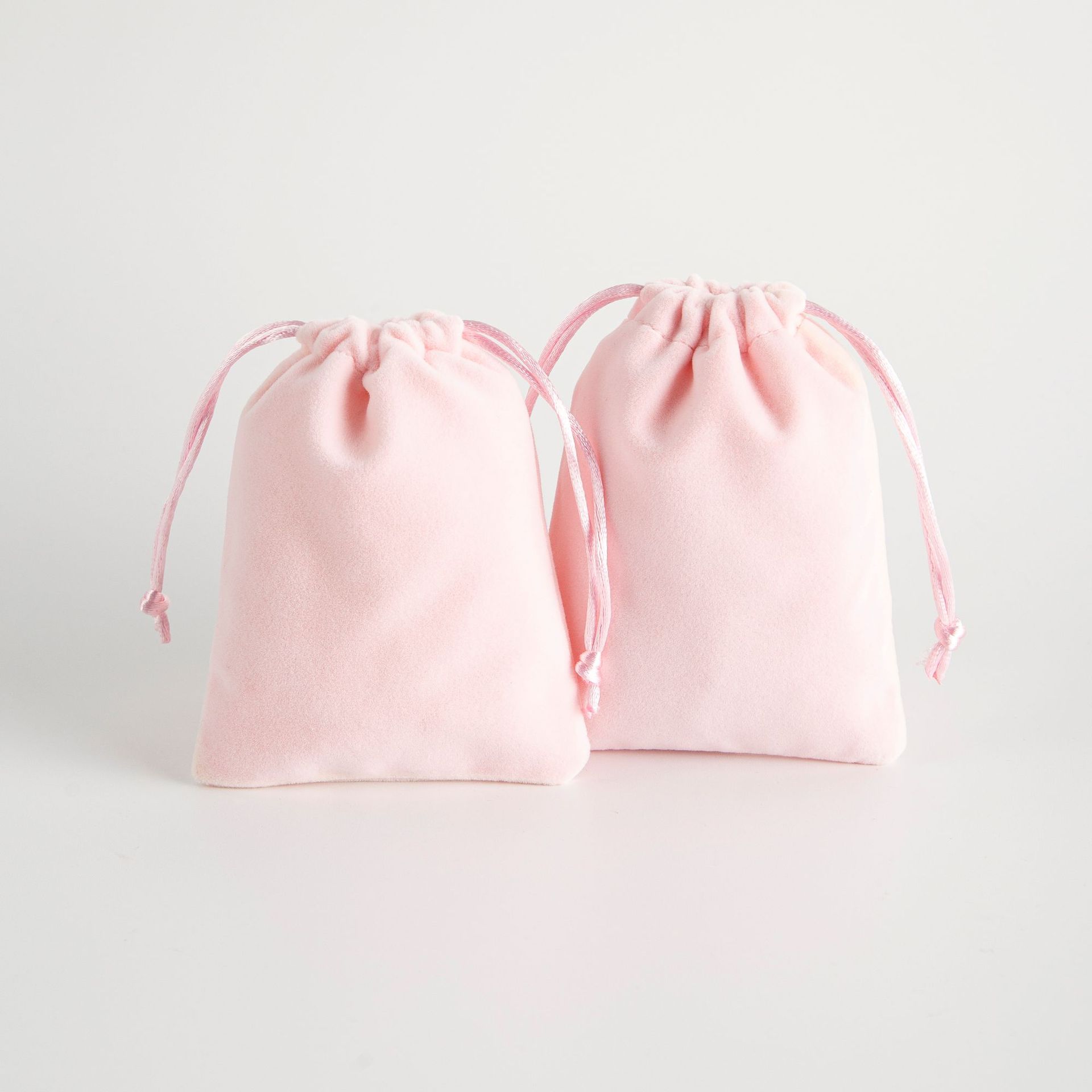 Daily Occasion 1 Piece Cloth Basic Simple Style Daily Solid Color Jewelry Packaging Bags