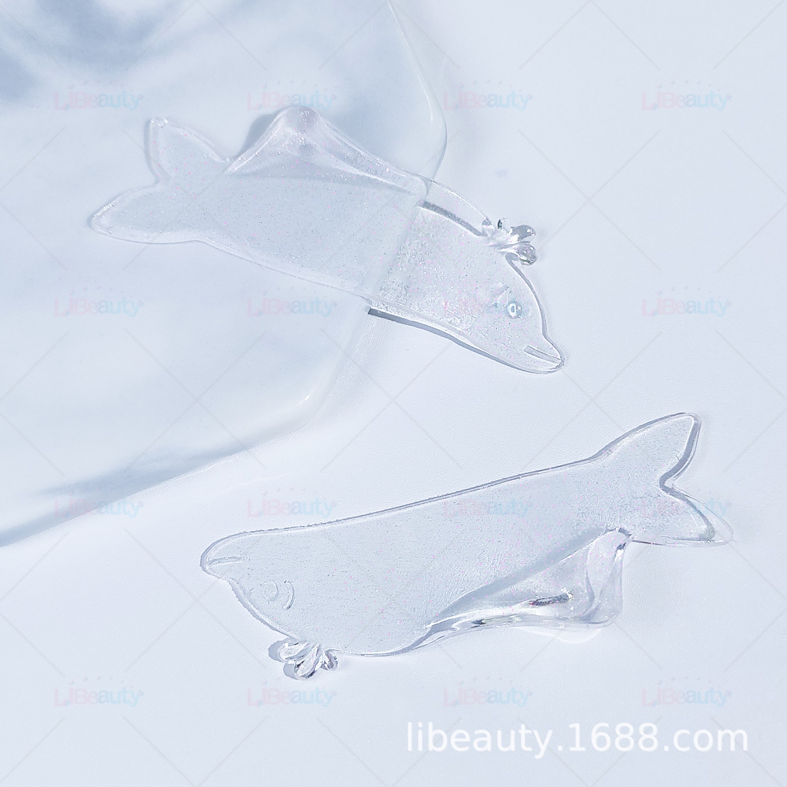 Libeautyの新しいイルカの水遊びの軟化のスペーサーの角の蛋白はまつげのツールを上げます。