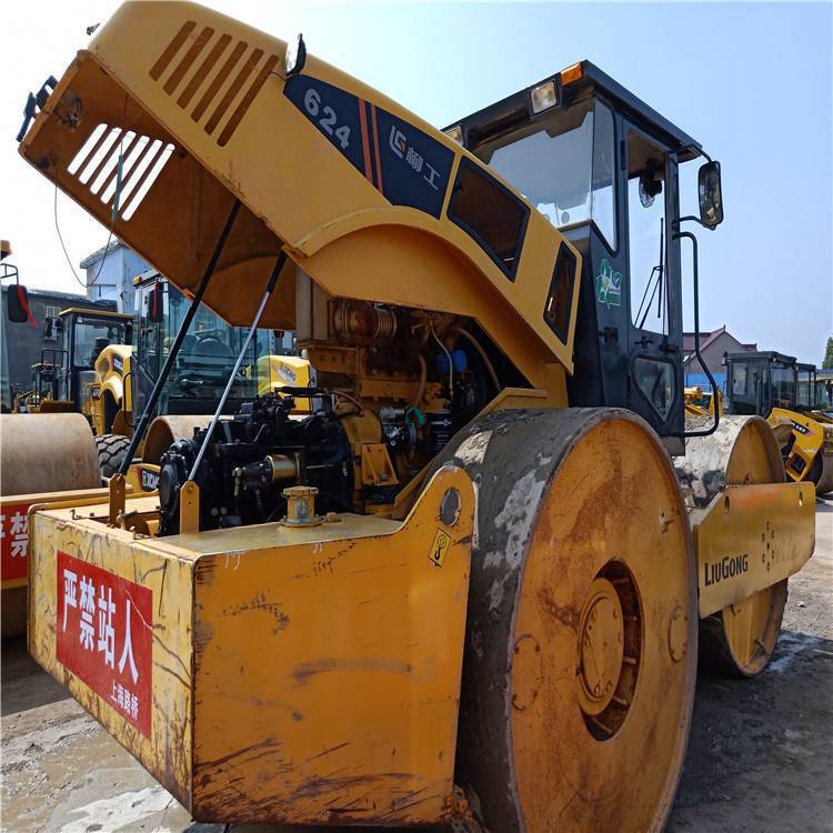 供应柳工624铁三轮压路机