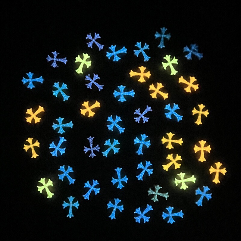 Fine flash mermaid Ji luminous crocheted nail jewelry macaron bow Clover resin nail decorations