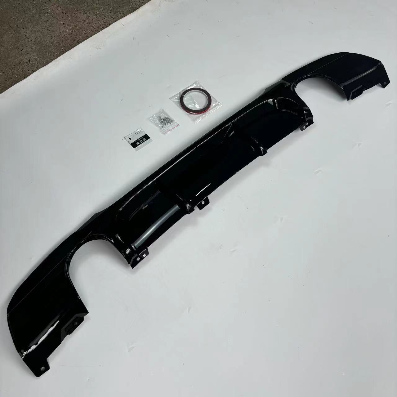 Suitable for BMW 3 series rear lip E90 modified MP without lights bilateral single-output rear lip rear spoiler small surround kit