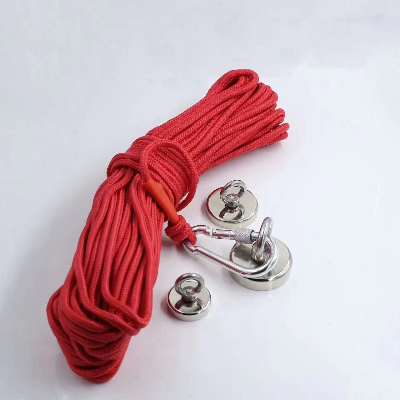빨간색 로프(4*10M에는 버클이 함께 제공됨)