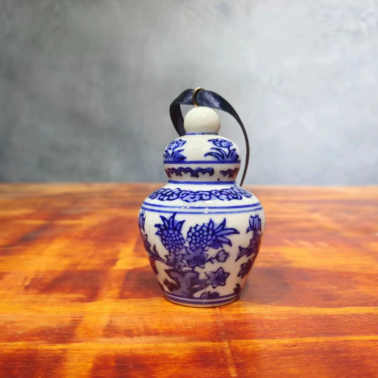 Фарфоровые украшения Jingdezhen рождественская ярмарка украшение ёлки украшение автомобиля голубая и белая фарфор украшения керамическая молодая генеральная банка ветровой колокол