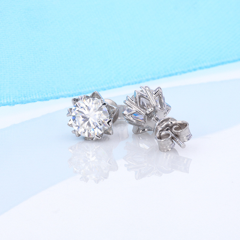 Sterling Silver Simple Style Shiny GRA Certificate Inlay Round Moissanite Ear Studs display picture 3