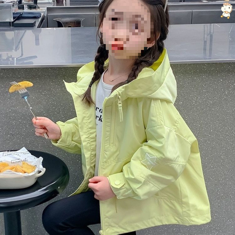 Girls' Coat Spring and Autumn 2025 New Style Children's Spring Fashionable Casual Baby Girl Hooded Windbreaker Spring Outfit