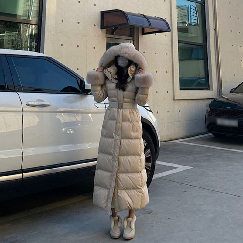 Large Fur Collar Hooded down Jacket for Women 2024 Autumn and Winter New Style Cuff Fur Design Thickeneded Warm Long Outwear for Women