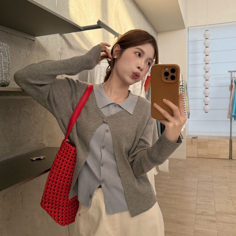 Autumn and Winter Style Faux Two-Piece Wool Women's Knitwear Polo Collar Long-Sleeve Slim-Fit Color-Block Cardigan Sweater Coat Autumn and Winter Style Faux Two-Piece Wool Women's Knitwear Polo Collar Long-Sleeve Slim-Fit Color-Block Cardigan Sweater Coat