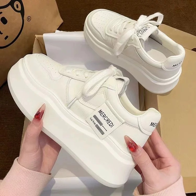 Women's Thick-soled White Trainers Casual Height Increasing Shoes_voghion.com