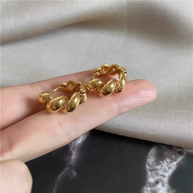 Серебряная игла, золотые универсальные ретро серьги, серебро 925 образец, интернет-знаменитость, стиль легкой роскоши, стиль высокого качества, яркий запоминающийся стиль