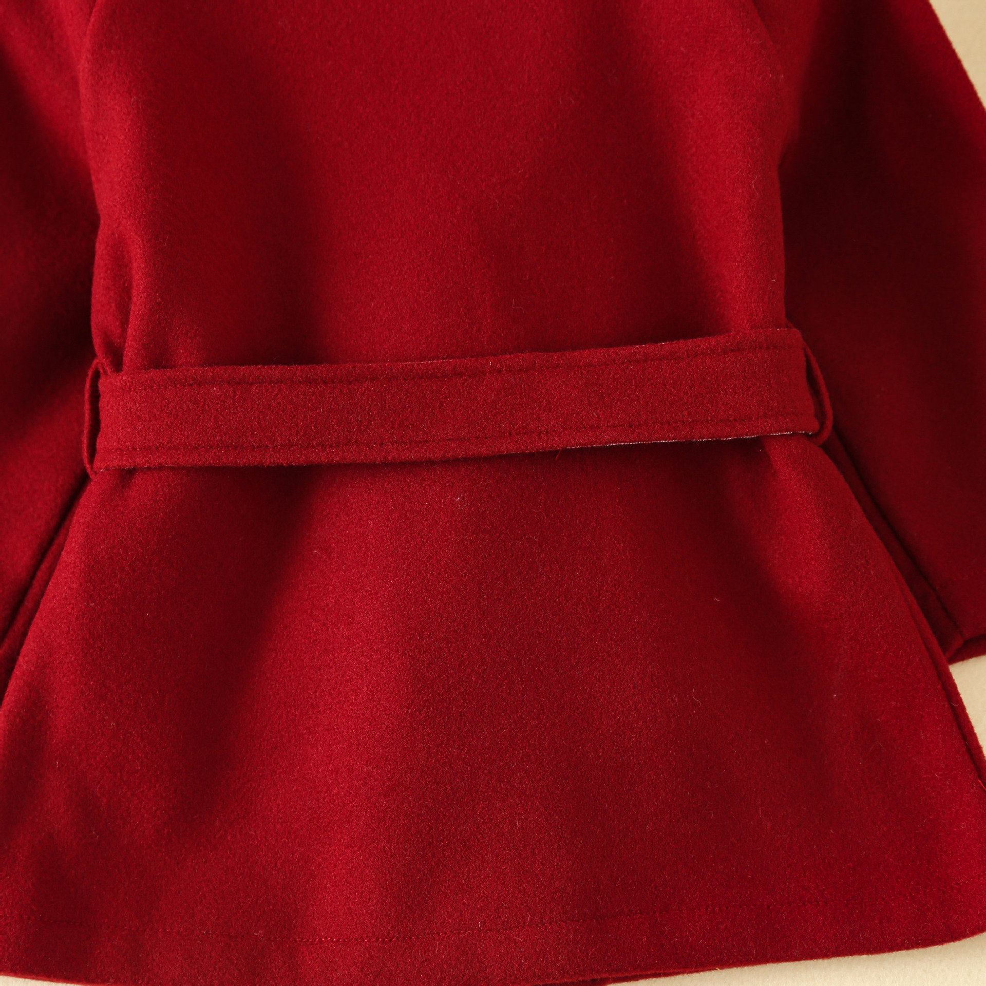 Novo casaco de lã estilo coreano para meninas, outono e inverno, casaco casual médio a longo da moda infantil com chapéu incluído_voghion.com