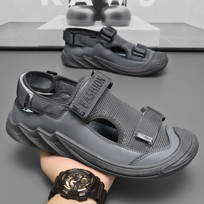 2025 verano nuevo estilo Roma vacaciones ocio playa zapatos zapatos con agujeros sandalias de Baotou transpirables sandalias de hombre suela suave