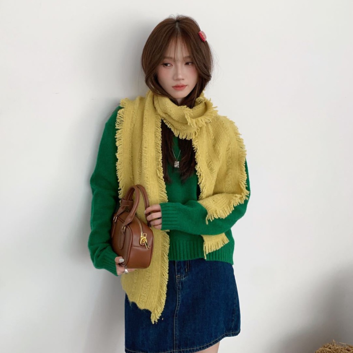 High-end wool blend tassel scarf, 26, winter fashion, versatile outerwear shawl, warm neck wrap for women