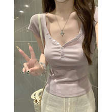 紫色显白方领T恤女夏季桃心领纽扣正肩短袖设计感短款打底小上衣