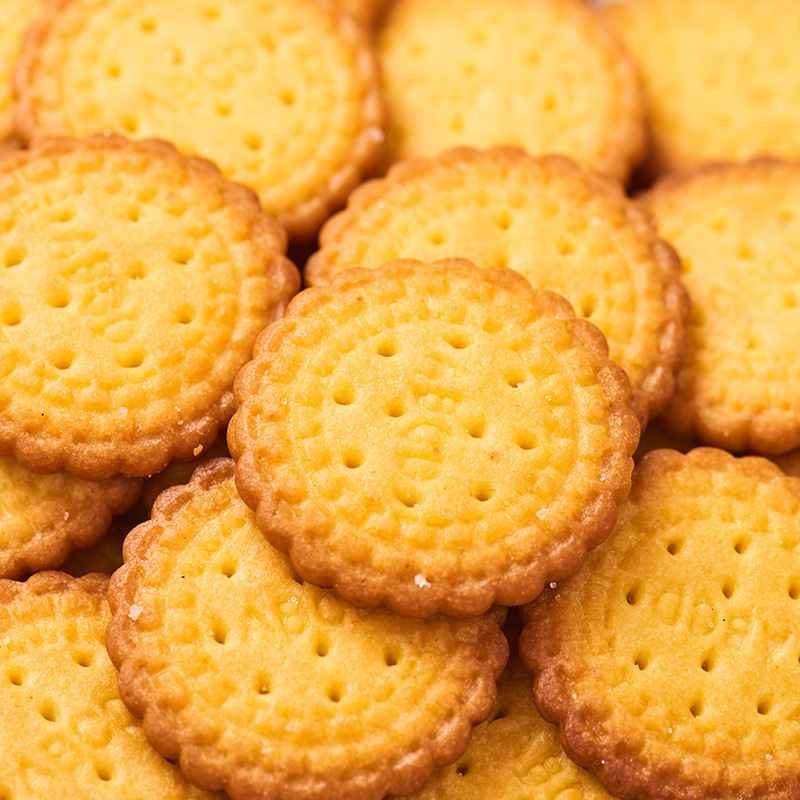 日本の海塩ラウンドビスケットミルククリスピービスケット朝食個別包装バルク計量ビスケット全箱卸売|undefined