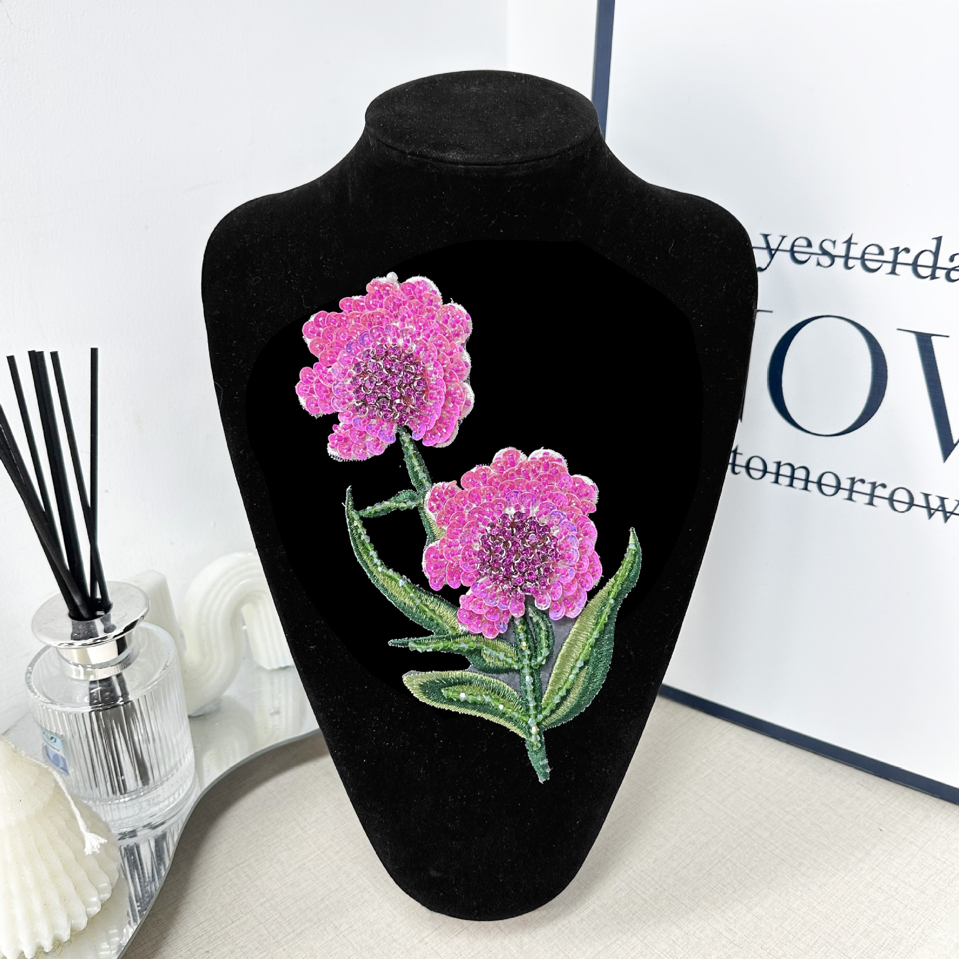 Ropa bordada colorida estilo nacional encaje bordado parche de rendimiento clásico ropa de ópera ropa de ópera accesorios de decoración al por mayor