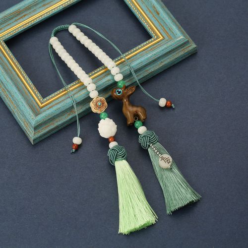 Car Ornament, Indoor Hanging Decor, A Deer for Peace, Sandalwood Deer Ornament, High-end and Stylish, Internet Celebrity White Jade Bodhi Root Creative