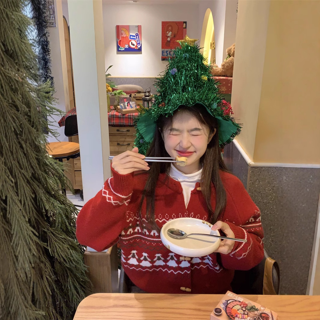 일본식 레트로 혼 버클 스웨터 코트 여성의 가을과 겨울 새로운 도착 분위기 크리스마스 올매치 세련된 니트 카디건