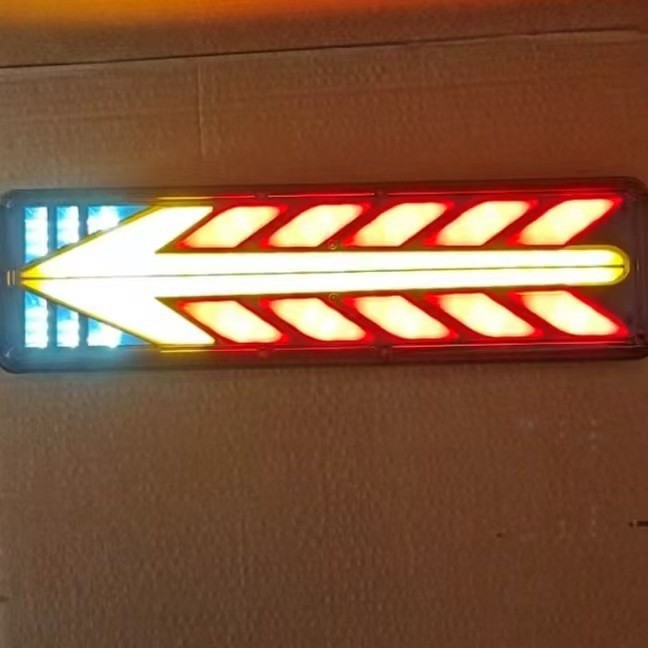 Cross-border Red Devil 12V24LED car light for trucks and lorries, rear turn signal light, brake light, ultra-bright cloud-penetrating arrow rear light