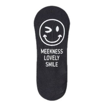 Calcetines de algodón antideslizantes para mujeres, calcetines de barco, primavera y verano, delgados, antiolor, boca poco profunda, calcetines invisibles, calcetines al por mayor para mujeres.