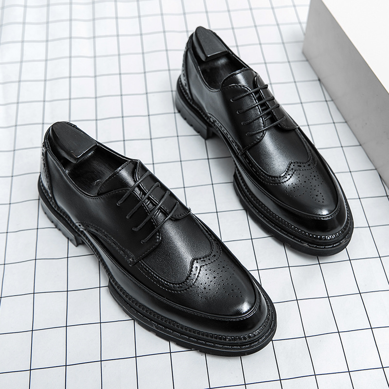 Los zapatos de cuero de los hombres de negocios formales de cuero de desgaste de los zapatos de los hombres ocasionales respirables plataforma de aumento de altura de los hombres zapatos de cuero de la boda británica