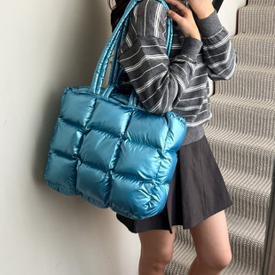 �n��ins�¿���ֵ��ɫ���s�Ōm���޷���Ů�p��ͨ�ڴ�����б���