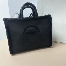 women bag  w联名新款羊羔毛麝皮大容量小方包毛绒包斜挎托特包