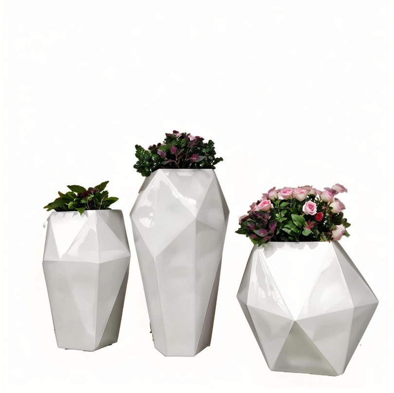 Vaso de lujo ligero de moda FRP compuesto de maceta de flores centro comercial hotel cafetería recipiente de belleza comercial maceta de flores