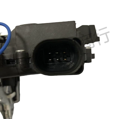 Passat, Bora, and – Central locking
