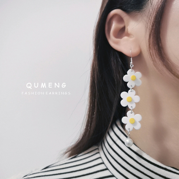 Fresh white acrylic matte brand elegant retro earrings pearl