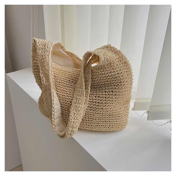 Summer Beach Straw Woven New Large Capacity Shoulder Woven Underarm Tote Bag display picture 1